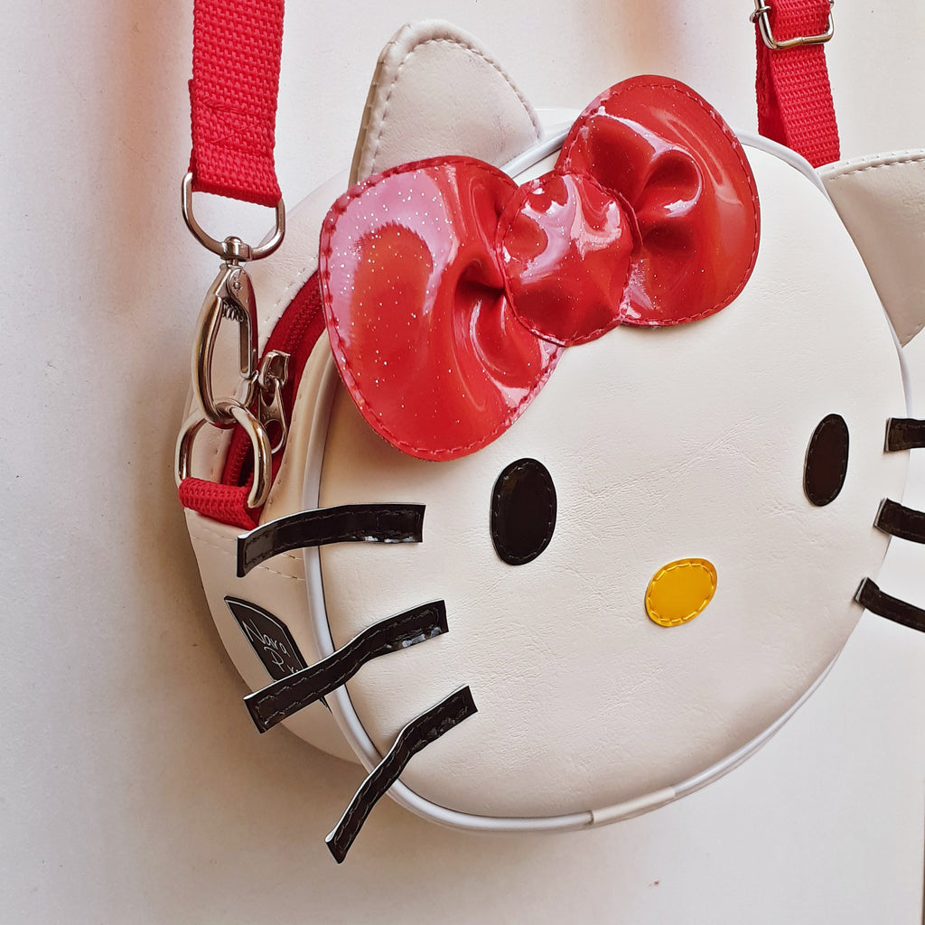 The Hello Kitty Poppy Leather Handbag in White | Cambridge Satchel